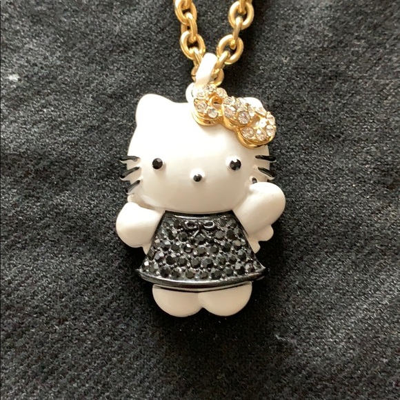 Hello Kitty necklace - Picture 5 of 6